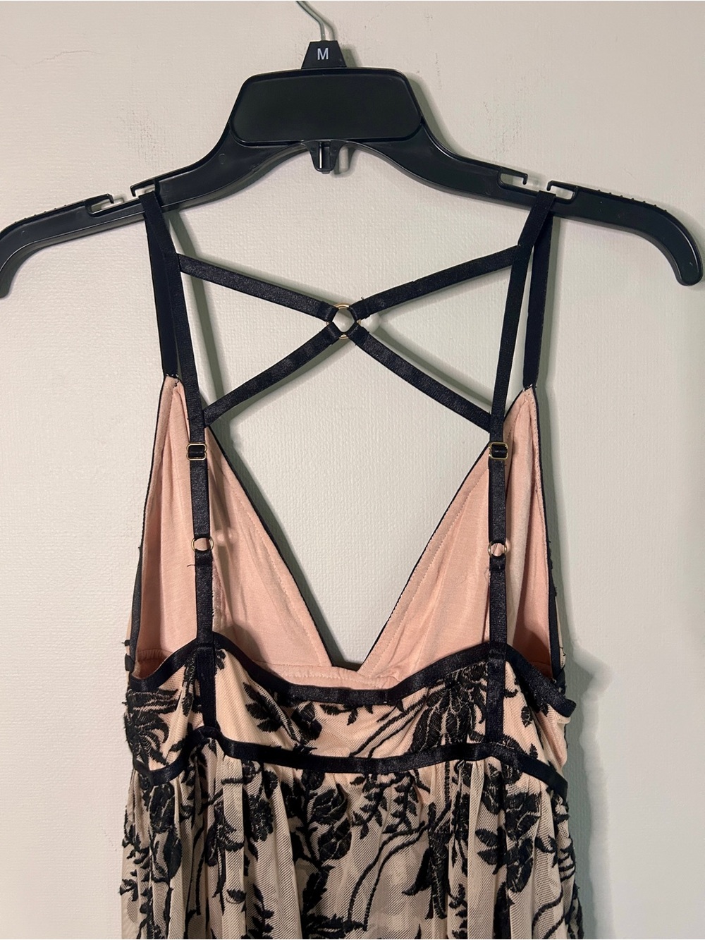 Somedays Lovin Plunge V Empire Black Embroidered Nude Mesh Strappy Maxi Dress L - Picture 12 of 13